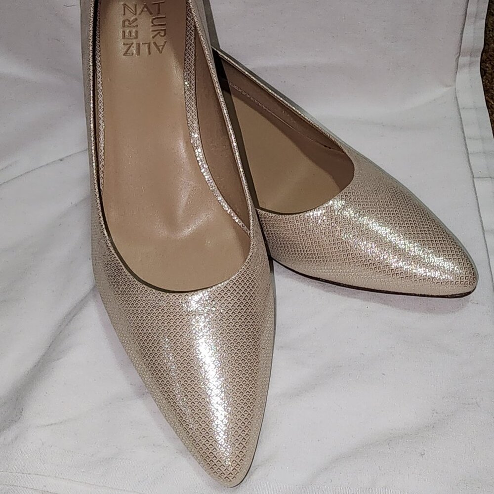 Naturalizer Tan Pumps